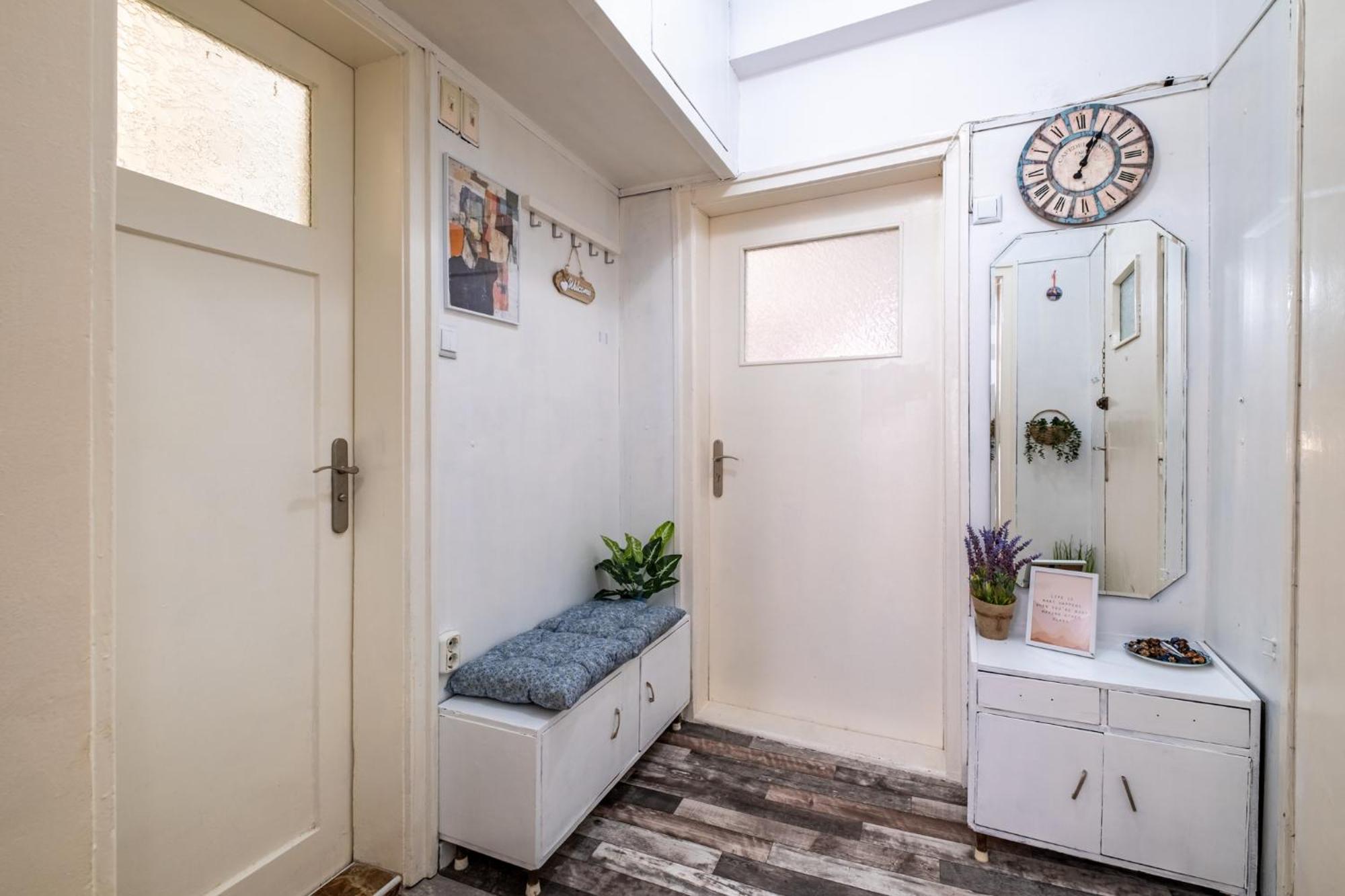 Lovely Art Apartment - Victory Varna Buitenkant foto
